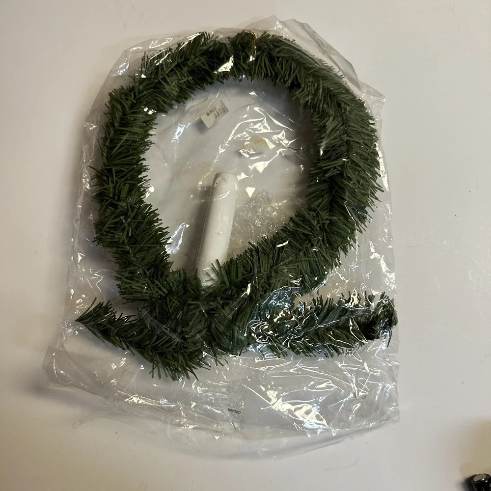 Vintage Lighted Candle Merry Christmas Wreath Hanging Window Decor NEW NOS